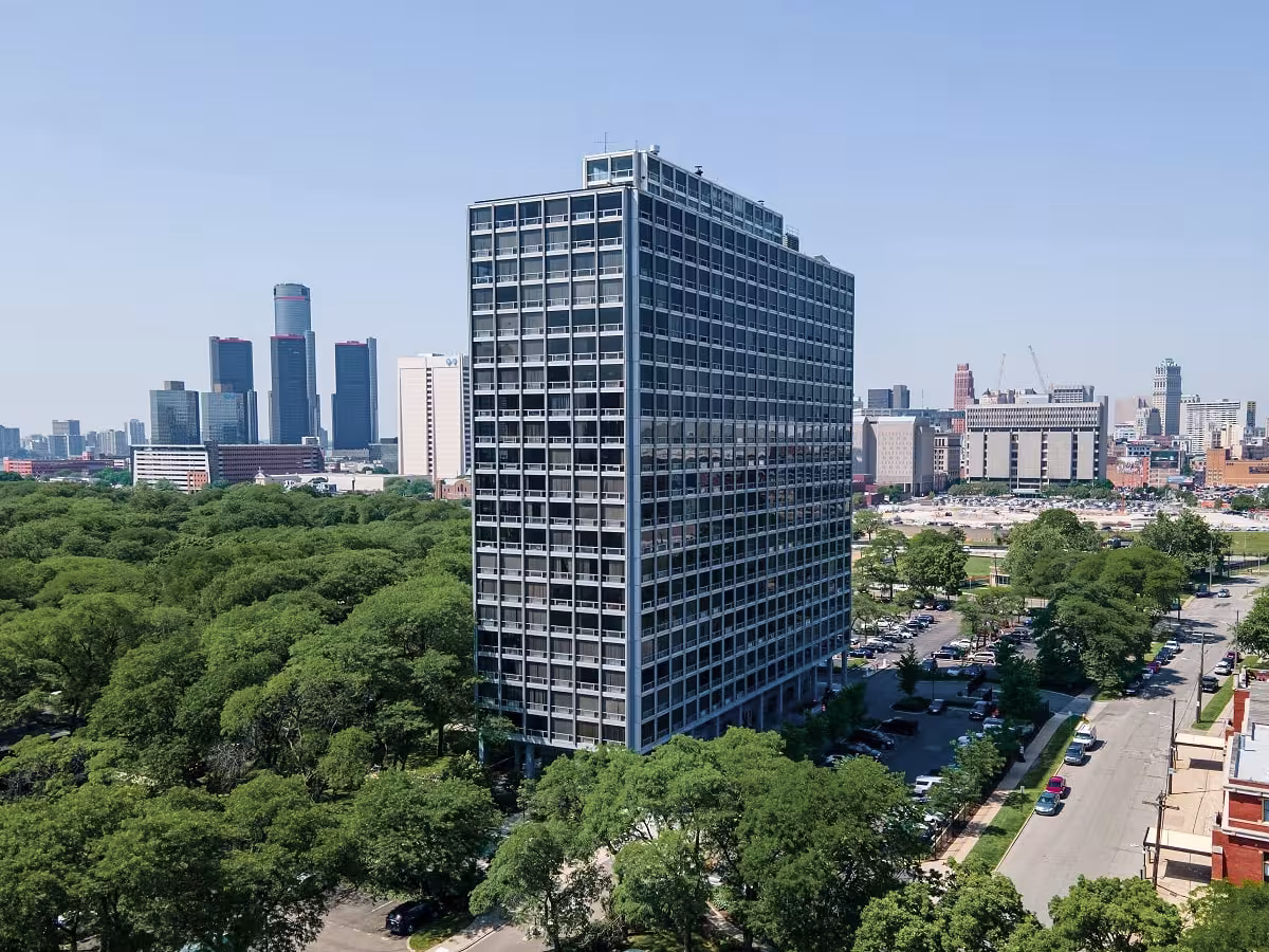 Lafayette Pavilion Apartments