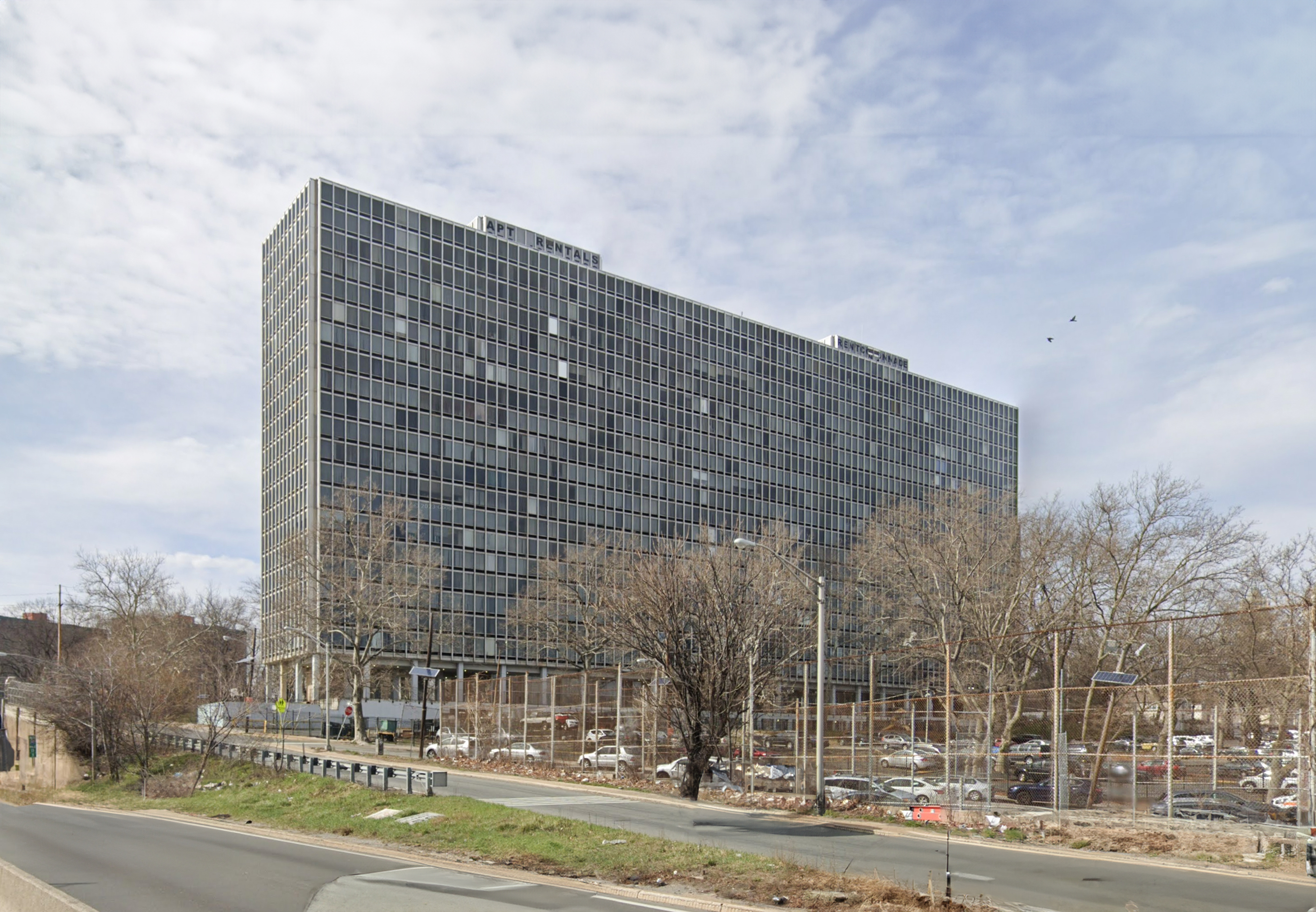 Colonnade Park Apartments